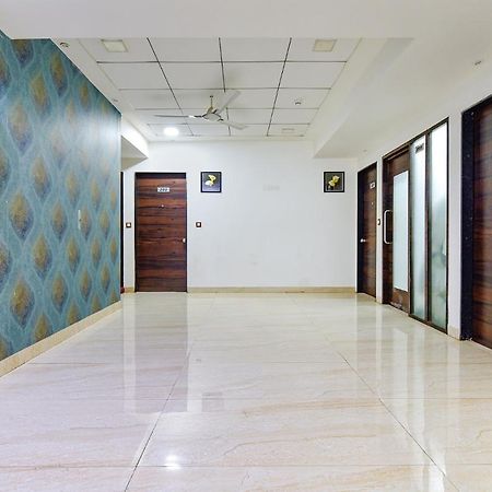 Fabhotel Acropole Inn Ahmedabad Exterior foto