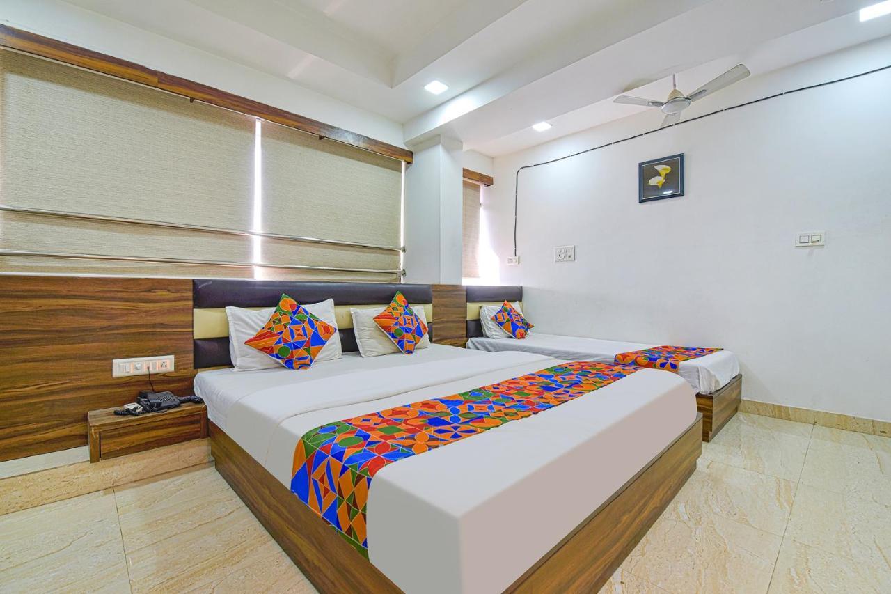 Fabhotel Acropole Inn Ahmedabad Exterior foto