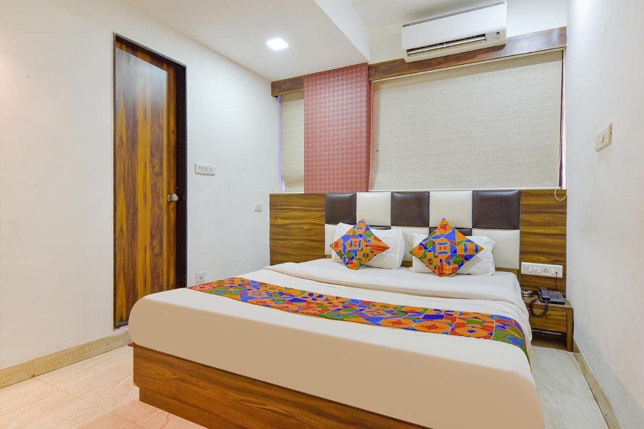 Fabhotel Acropole Inn Ahmedabad Exterior foto