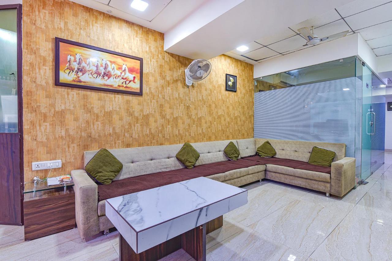 Fabhotel Acropole Inn Ahmedabad Exterior foto