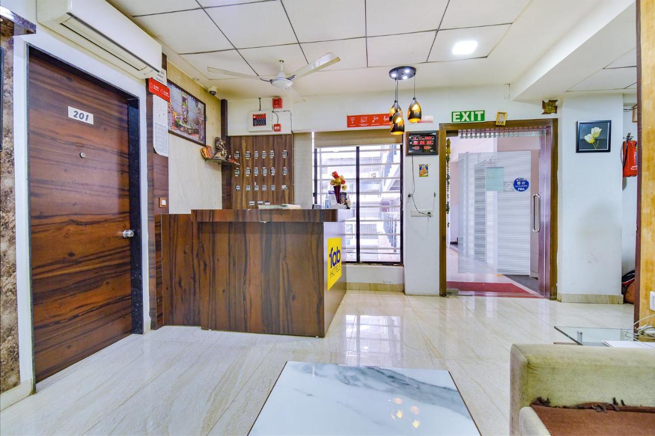 Fabhotel Acropole Inn Ahmedabad Exterior foto