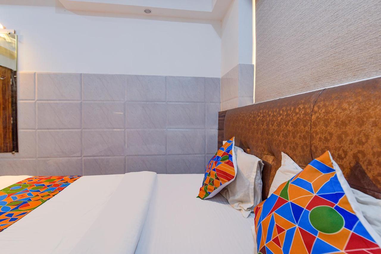 Fabhotel Acropole Inn Ahmedabad Exterior foto